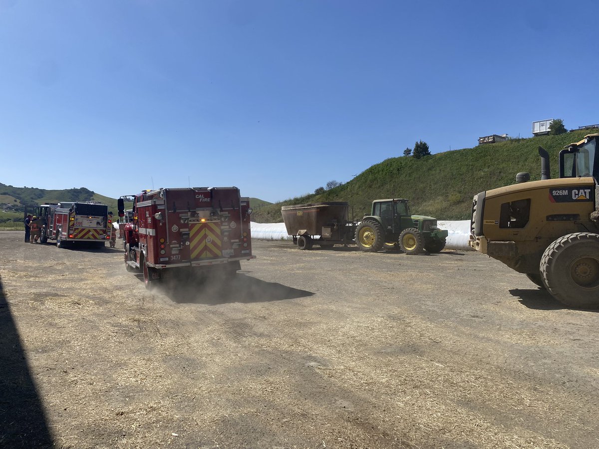 CALFIRE_SLO's tweet photo. COMMERCIAL VEHICLE FIRE:#PolyIC and firefighters have extinguished a hopper that was smoldering at the Cal Poly Dairy Science building in San Luis Obispo CA. Dispatch Time: 3:08 PM, Fire Extinguished: @ 3:27 PM. @SLOCityFire #CMC https://t.co/uckA8nC5pn