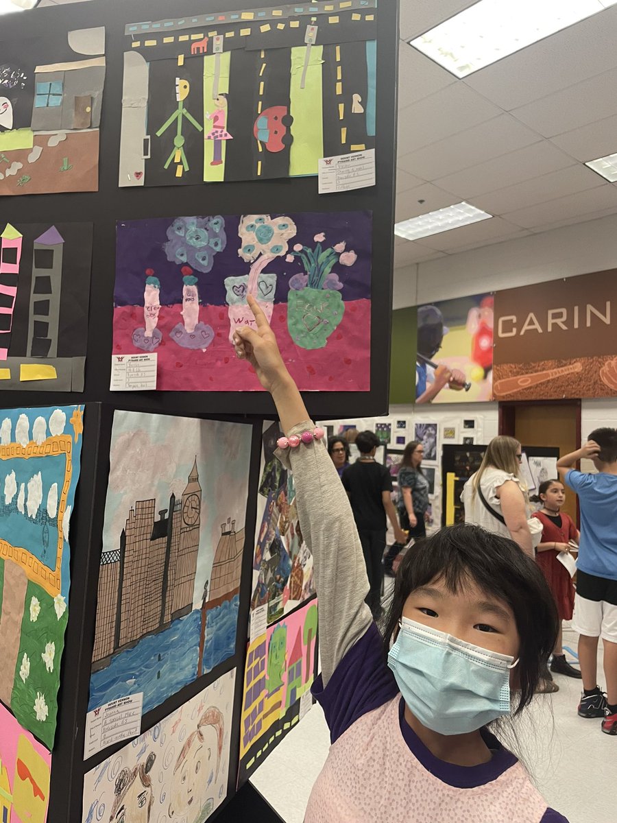 kaila715's tweet photo. Our @RiversideFCPS artists were showcased today at the Mount Vernon art show. Thank you @MissPemberton9 and Nancy Lisbon for all your hard work! #RocketsRockIt https://t.co/CfI77RI6V6