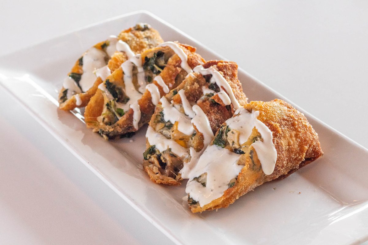 Kcelevatelife's tweet photo. Chicken Spinach Egg Roll #fresh 😎 #foodie #yum https://t.co/pkB3Jsaxxe