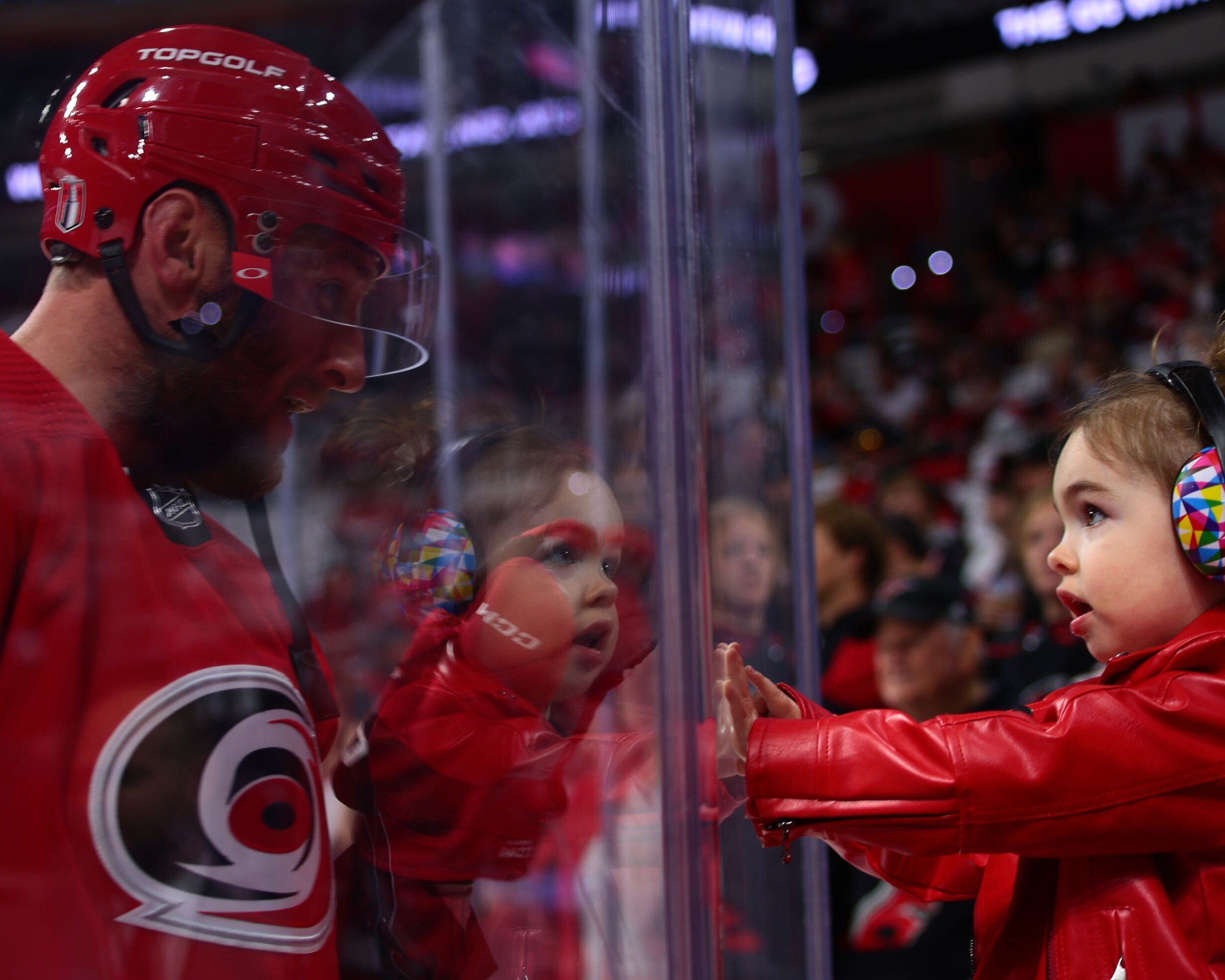 Carolina Hurricanes on X: The #Canes have re-signed Stefan Noesen