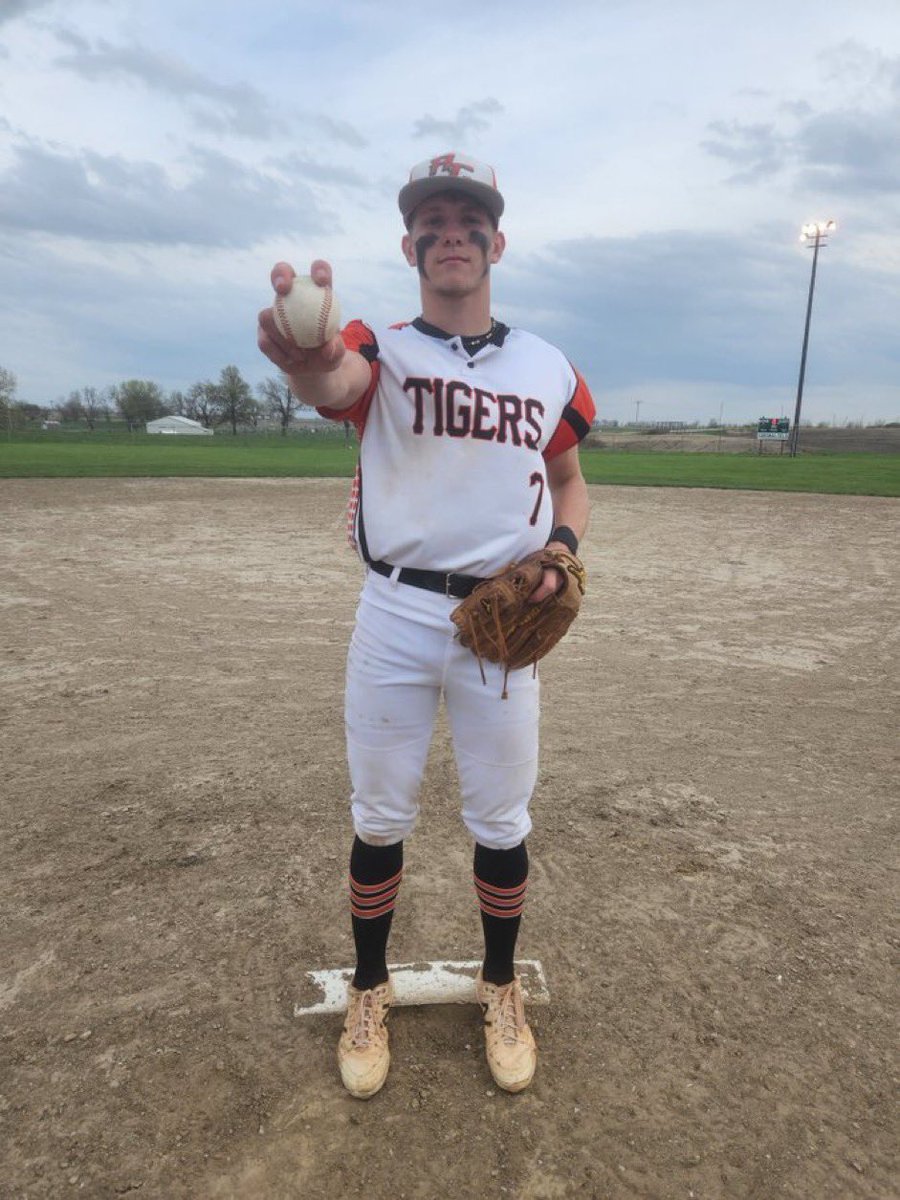 sportsinkansas's tweet photo. Bricen Lee of Atchison County throws a complete game no-hitter in a 3-1 win over Jefferson County North 🔥 
#sportsinkansas https://t.co/yLJiWEYpfP