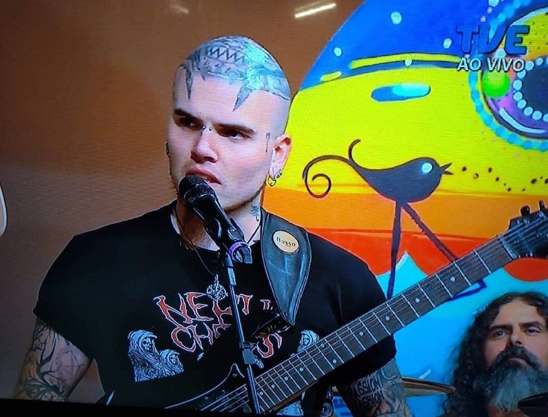 TomasiniGuitar's tweet photo. De quando estivemos ao vivo na TV aberta, em rede nacional \m/
#InfectedSphere #RadarTVE #TVE https://t.co/IThEn4O22C