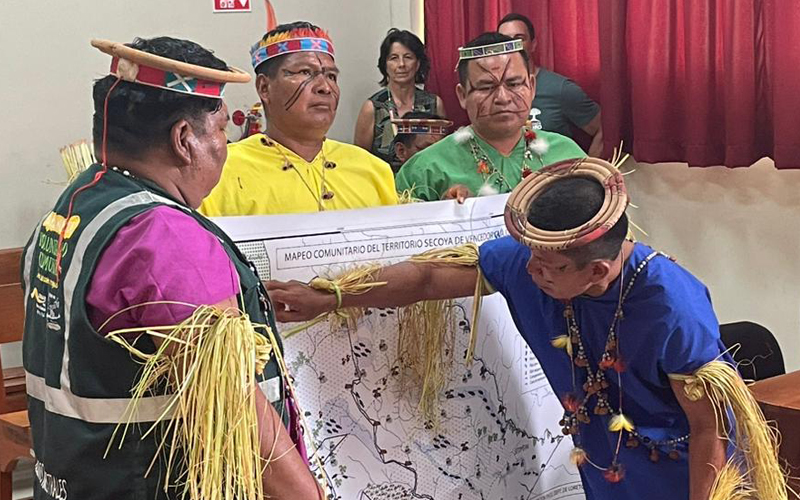 ideeleradio's tweet photo. Luisa Elvira Belaunde: El pueblo #secoya ve su territorio como una memoria viva que los conecta con sus ancestros https://t.co/tqBiQg3CVr https://t.co/s7V7s2u1Kp