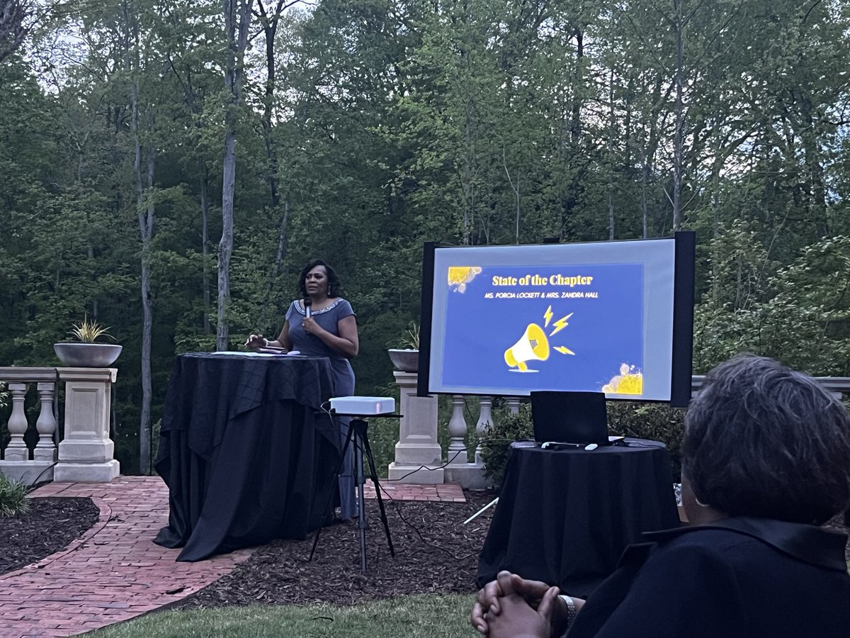 smcameronlaw's tweet photo. Happy to have attended the #MercerBLSA Annual Alumni Gala. Mercer Law Black Excellence at its finest.
Thrilled to support my lovely Soror Jill Edmondson ‘05 (2nd slide) as the keynote speaker for the evening.
#MercerLaw #MercerBLSA #BlackLawyersMatter https://t.co/VoM2TxWpq0