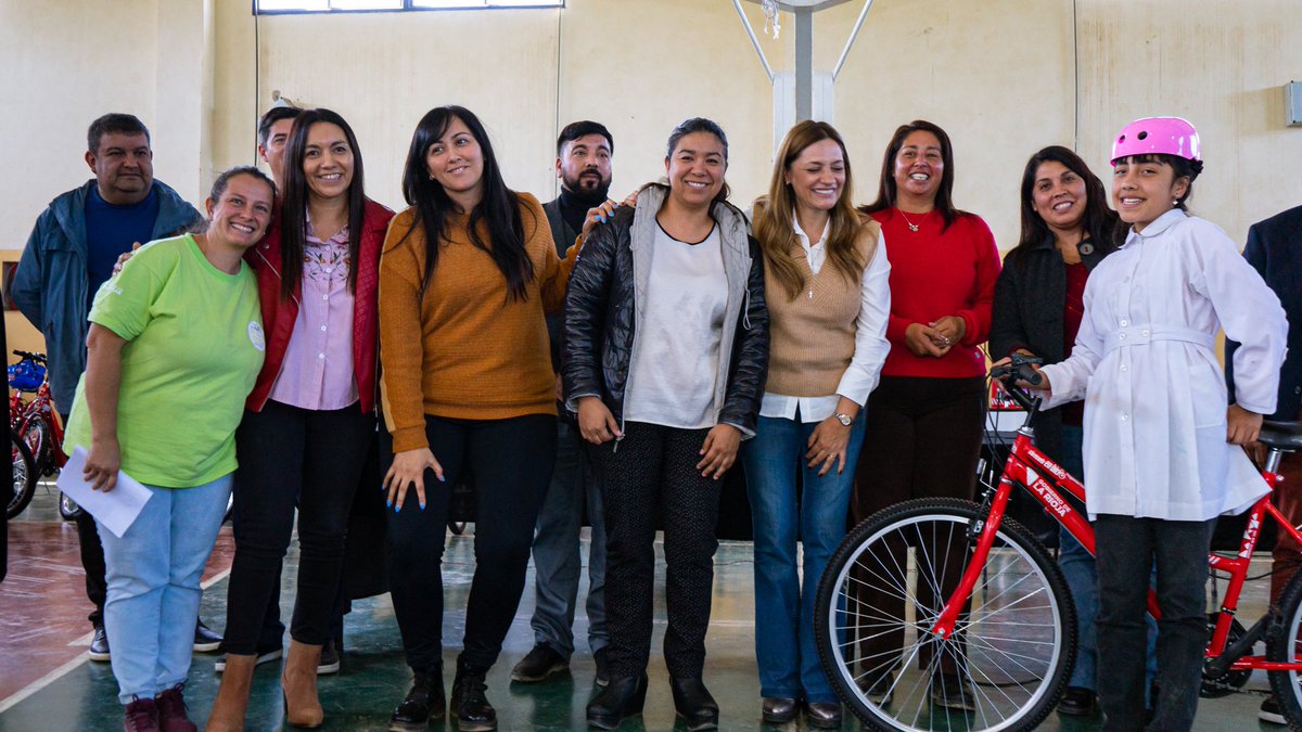 SecretariadeTr4's tweet photo. El programa federal "A la escuela en bici" es fundamental para que las infancias del interior provincial, puedan recibir educación y un medio de transporte sustentable y saludable. https://t.co/ZkyF8q6fm9