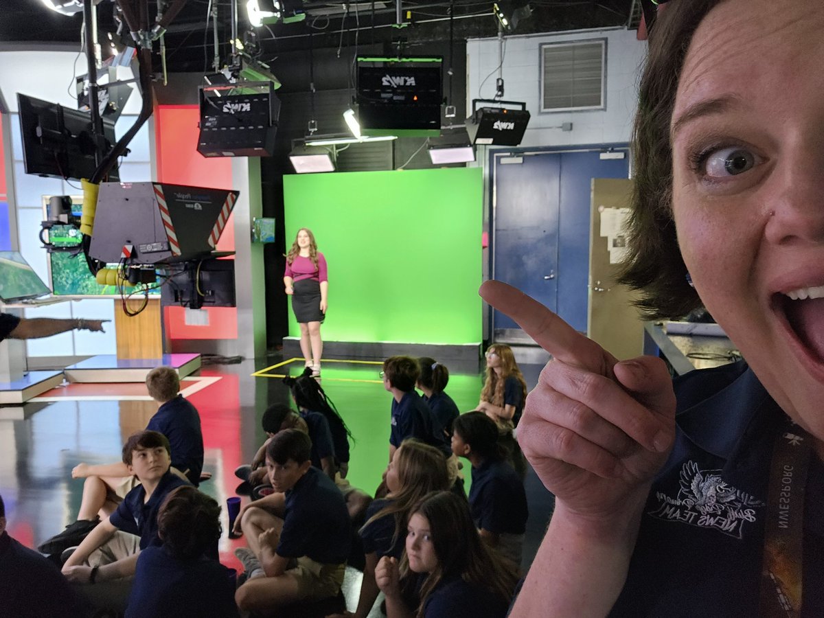mrsfritchie's tweet photo. Had a great time touring @WBRZ today! Learned a ton from @ChrisNakamoto and @marisanuzzowx !! Kids enjoyed every second!! So thankful!!! ❤️ https://t.co/KKwCWRO2T8