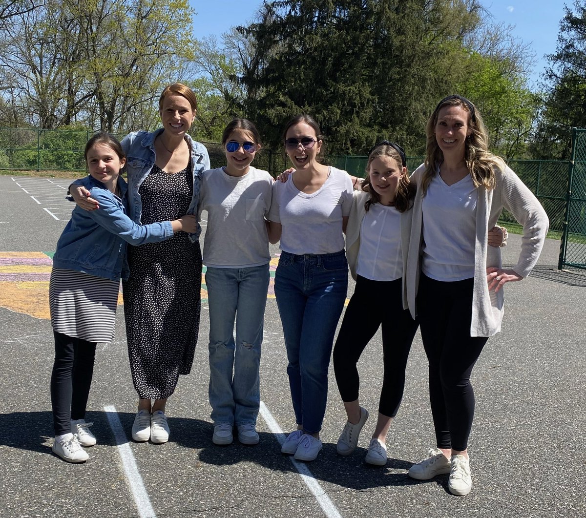 When your students ask to twin with you, the answer is always YES! 🥰 @UCFSD <a href="/ChaddsFordUCFSD/">Chadds Ford</a> #4thGrade