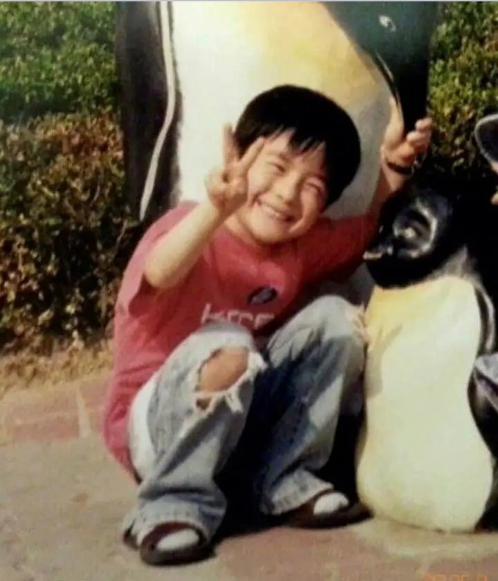 xrlldxgzmn's tweet photo. rest in love, moonbin. 🕊 https://t.co/3Mcr15LmYX
