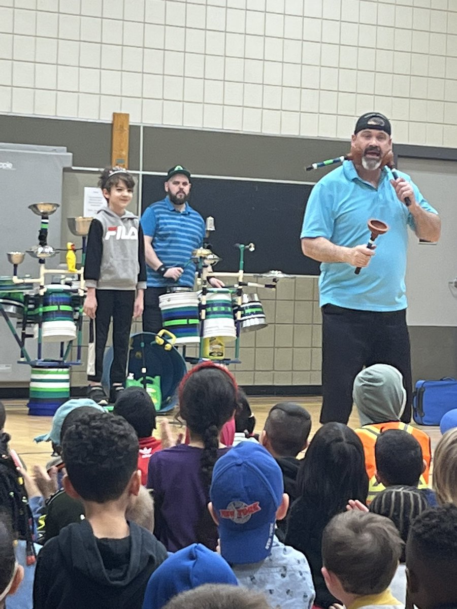 ms_epton's tweet photo. We all had such an AMAZING time watching the Junkyard Symphony performance! They put on quite the show! Thank you kinder team for organizing! https://t.co/zcRtKYbjna