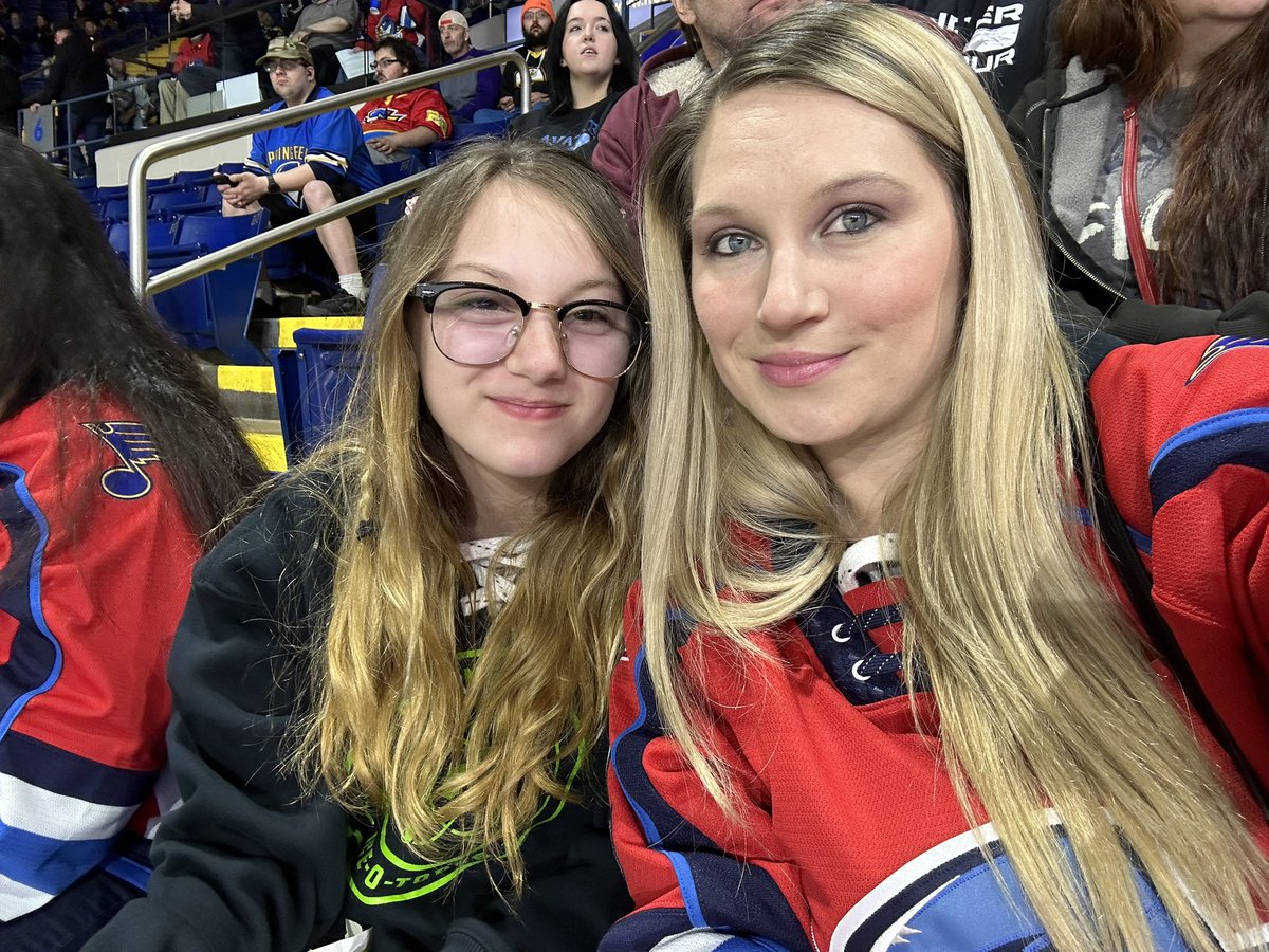 jackmadd0709's tweet photo. Let’s go T-Birds! Section 7 Row B 3 and 4 @ThunderbirdsAHL  @HVACBERKSHIRE

#toocool https://t.co/AuMNYXn2QZ