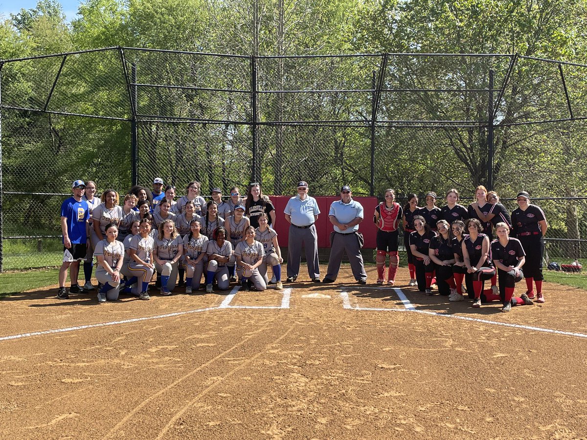 THANK YOU to our wonderful umpires with CASO for all that they do everyday to support Softball! 🥎❤️  #OfficialsAppreciationWeek #WeRAISE #CougarPride @QOAthletics @GburgAthletics @MCPSAthletics