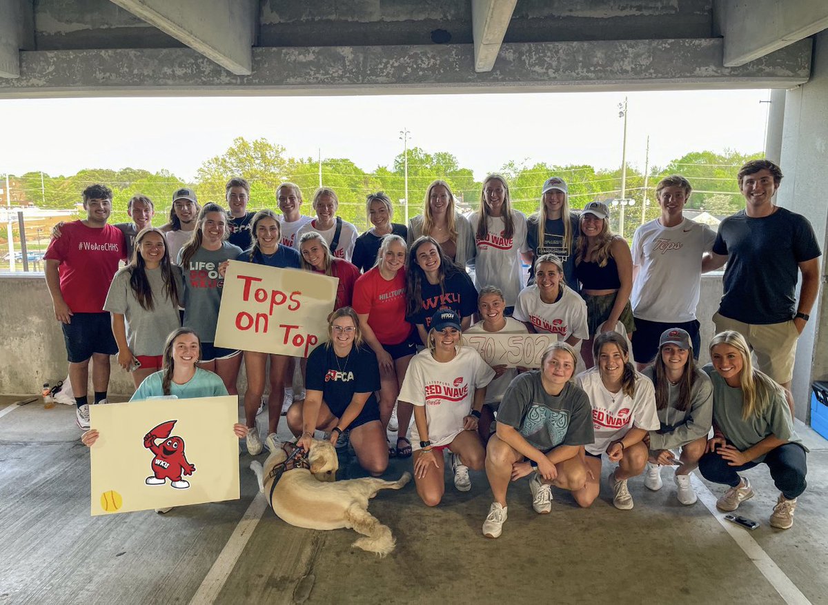 HilltopperCLIMB's tweet photo. It’s a #TopsOn3 party in the parking garage cheering on @WKUSoftball ! 🔴

Student-athletes supporting student-athletes 🤝🏻 
#TopsOn3 https://t.co/mNbIiqAgue