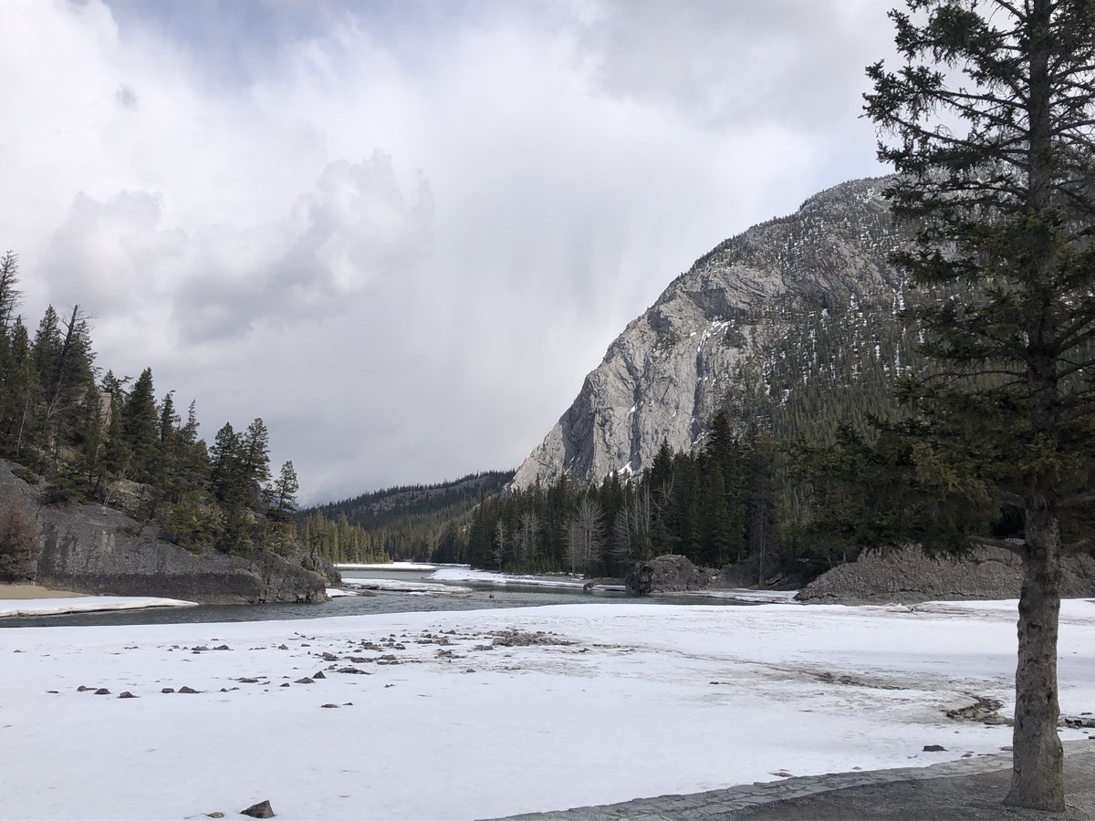 DunnEducation's tweet photo. Great to be back in Banff for the @uLeadconference. Thanks to @coreyhaley and @LynnLeslie2 for putting on a great conference! https://t.co/dMj8muAqdb