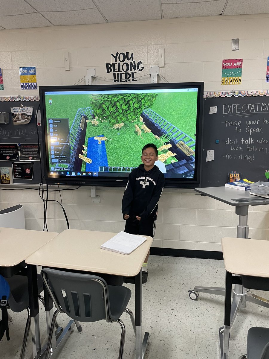 Miss Pakes tweet media