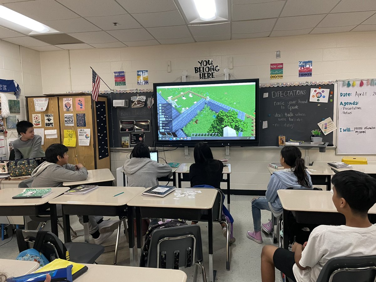 Miss Pakes tweet media