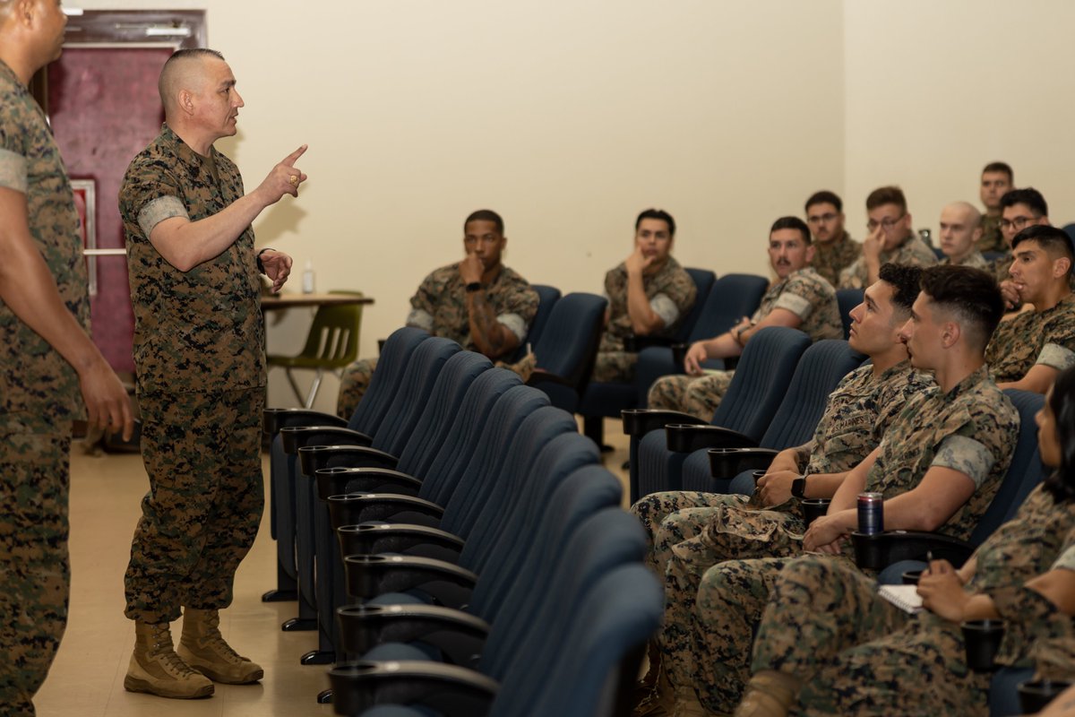 3rd Marine Logistics Group tweet media