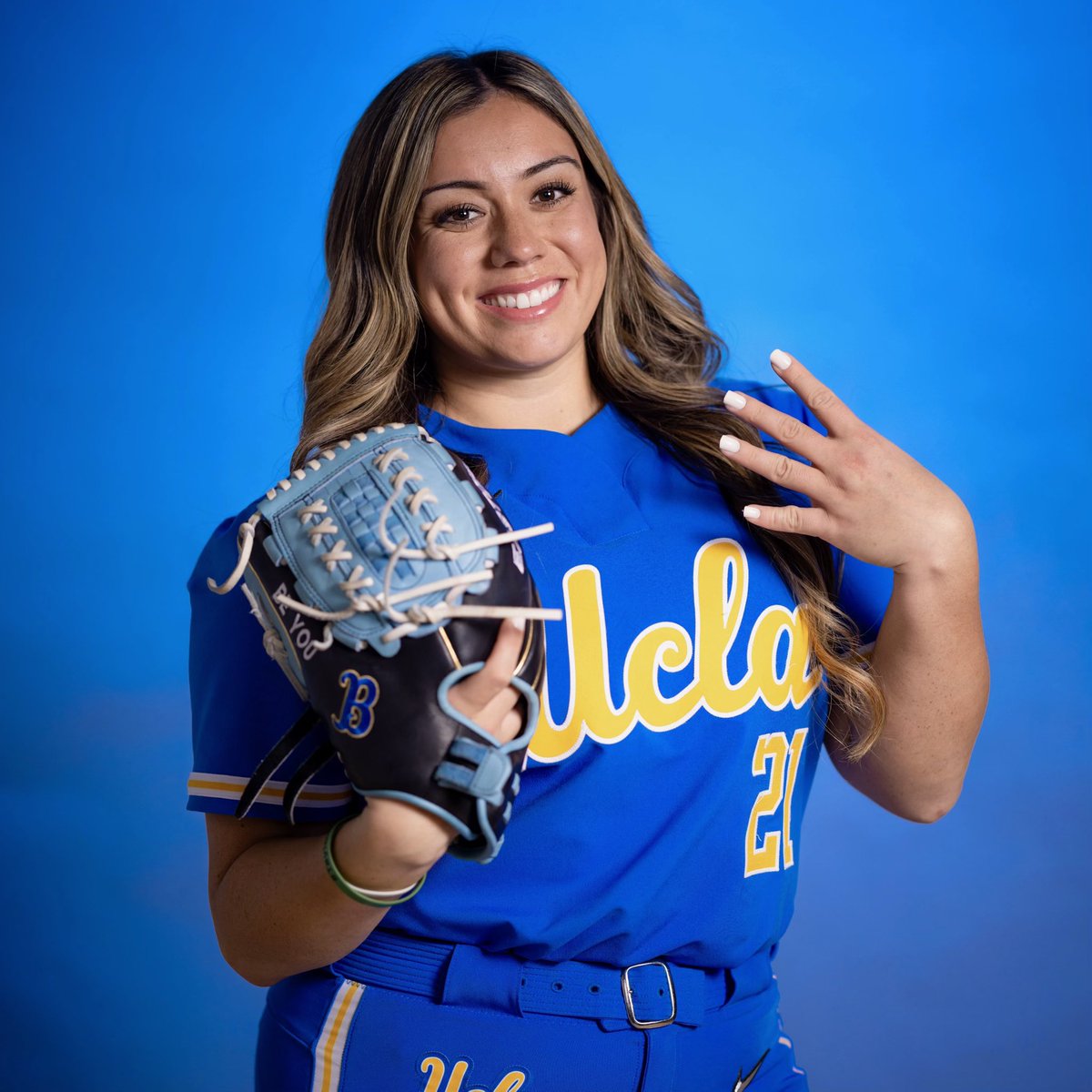 UCLASoftball's tweet photo. Thank you, Brooke Yanez, for spending your last year as a Bruin 💙💛 The talented left-hander boasts an 11-1 record this season!

After graduation, @brookeyanez23 will play professionally for the @USSSAPride in the @wprofastpitch league!

#GoBruins https://t.co/1s8gP36dt8