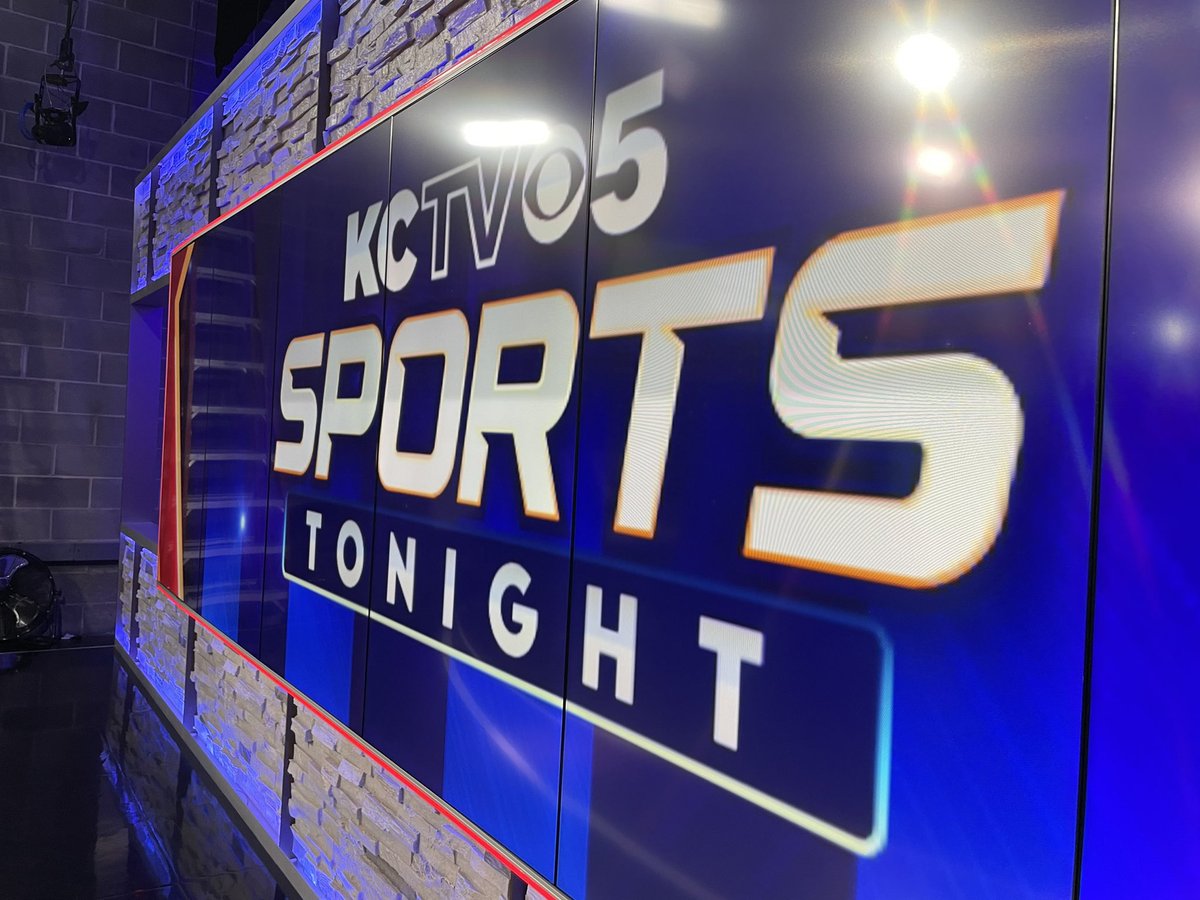 MarleahKCTV5's tweet photo. Busy show ahead! 

- @thekccurrent parts ways with HC Matt Potter

- (Bad) puns galore as the Chiefs consider picking Flowers

- @BJ_KCSN in the house to break down all things NFL Draft

See ya in ✌🏼 on @KCTV5! https://t.co/c9BCjpx7Ft