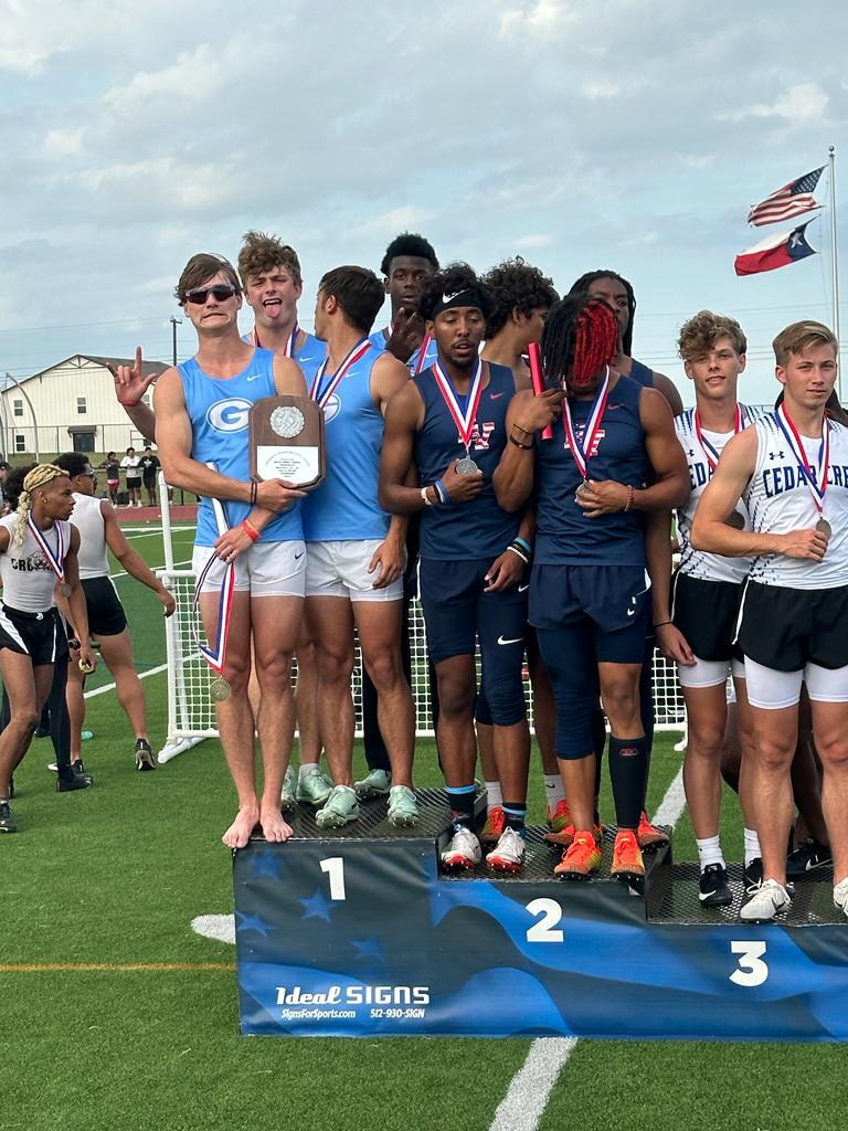 GtownTrack's tweet photo. Hopefully you weren't late... 4x100m relay team wins the gold to kick off the evening session.  The⚡️bros deliver again with a 41.6 in the wind.  #GeorgetownSpeed #Rolling https://t.co/MMDEH4p0UE