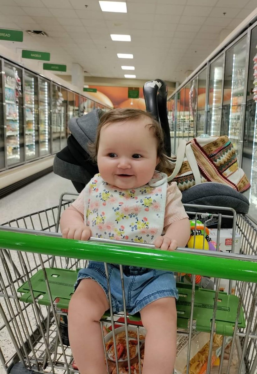 Sam_Teasley's tweet photo. She enjoyed her trip to @publix today and had that #WhereShoppingIsAPleasure look on her face! https://t.co/Ij8cpdaMLe