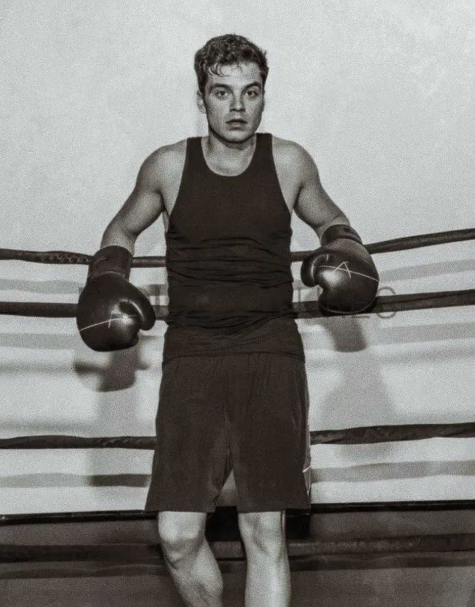 SuchAToughGuy's tweet photo. // Okay here me out… 

Nick Fowler: Boxer Event https://t.co/JrOdH92OWY