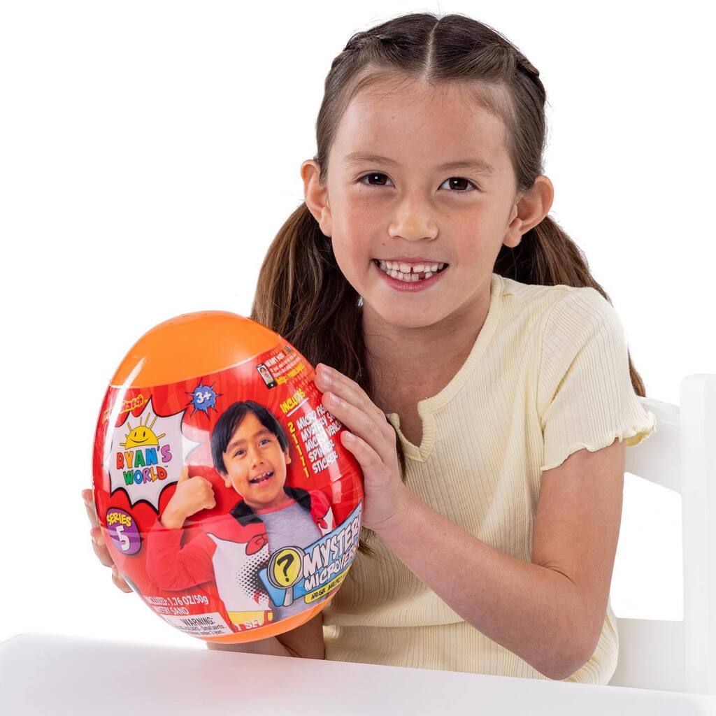 The Mega Micro Egg is the perfect way for Ryan’s World fans to enter the Microverse! You can find the series 5 version in stores now! #ryansworld instagr.am/p/CrPF0IXPA4K/
