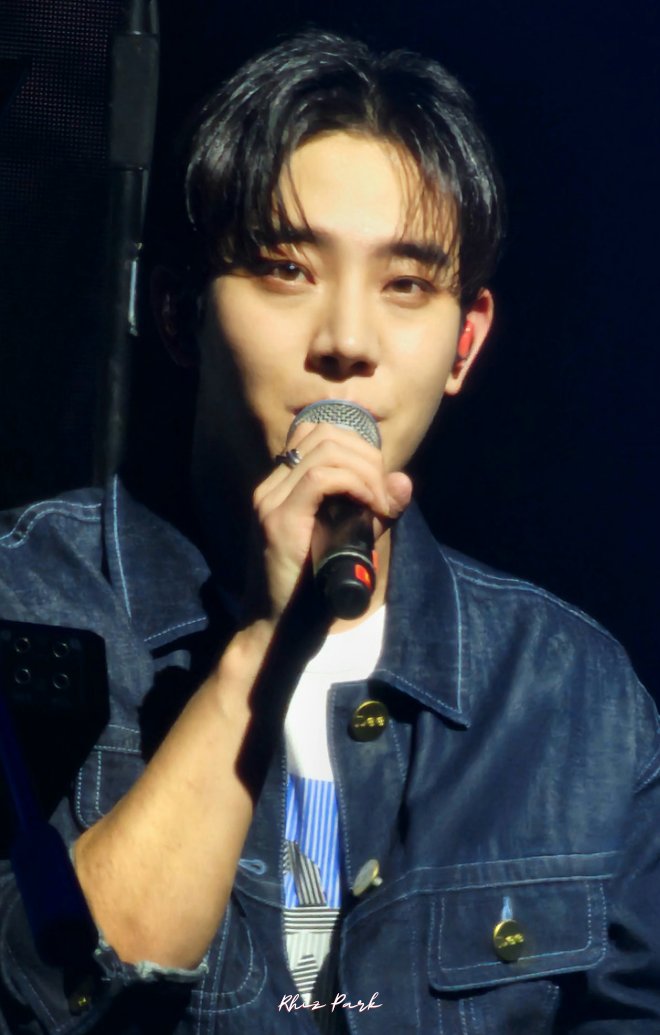 dailydojoon's tweet photo. Happiest Birthday to you, My Red Rose 🥀

I only wish for your happiness and good health.Enjoy your day, loves! 

I Rose You and I'll see you soon, Dojoonie 🥀

#HappyDojoonDay 
#DreamwithDojoonAt30 
#해피도준데이 #Dojoon 
@parclassic @TheRose_0803 https://t.co/ToemF5qHYd
