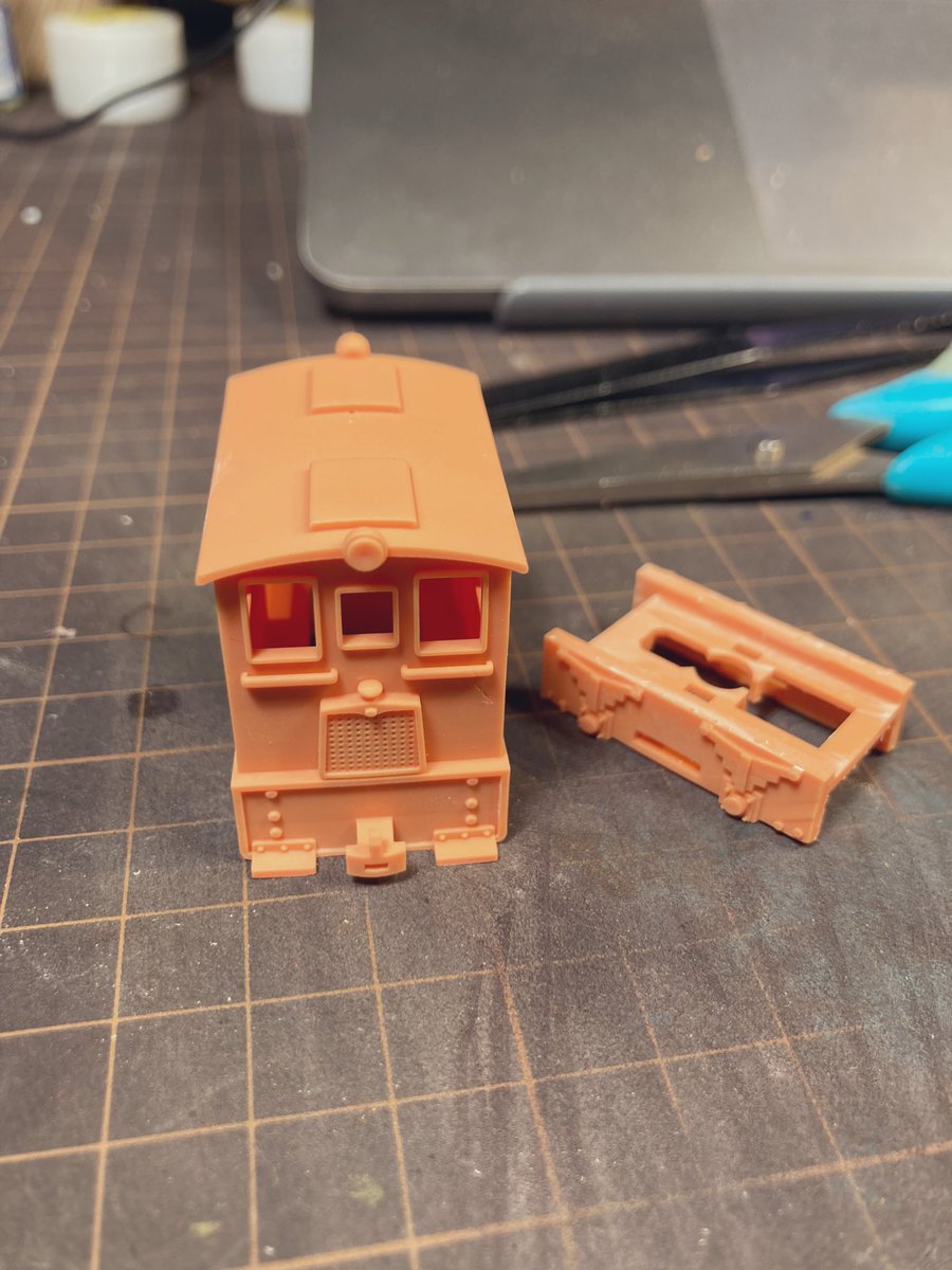 jellymodels's tweet photo. 🎨painting is the next step for Box Cab!
#jellymodels #narrowgauge https://t.co/D9Ov49HjFD