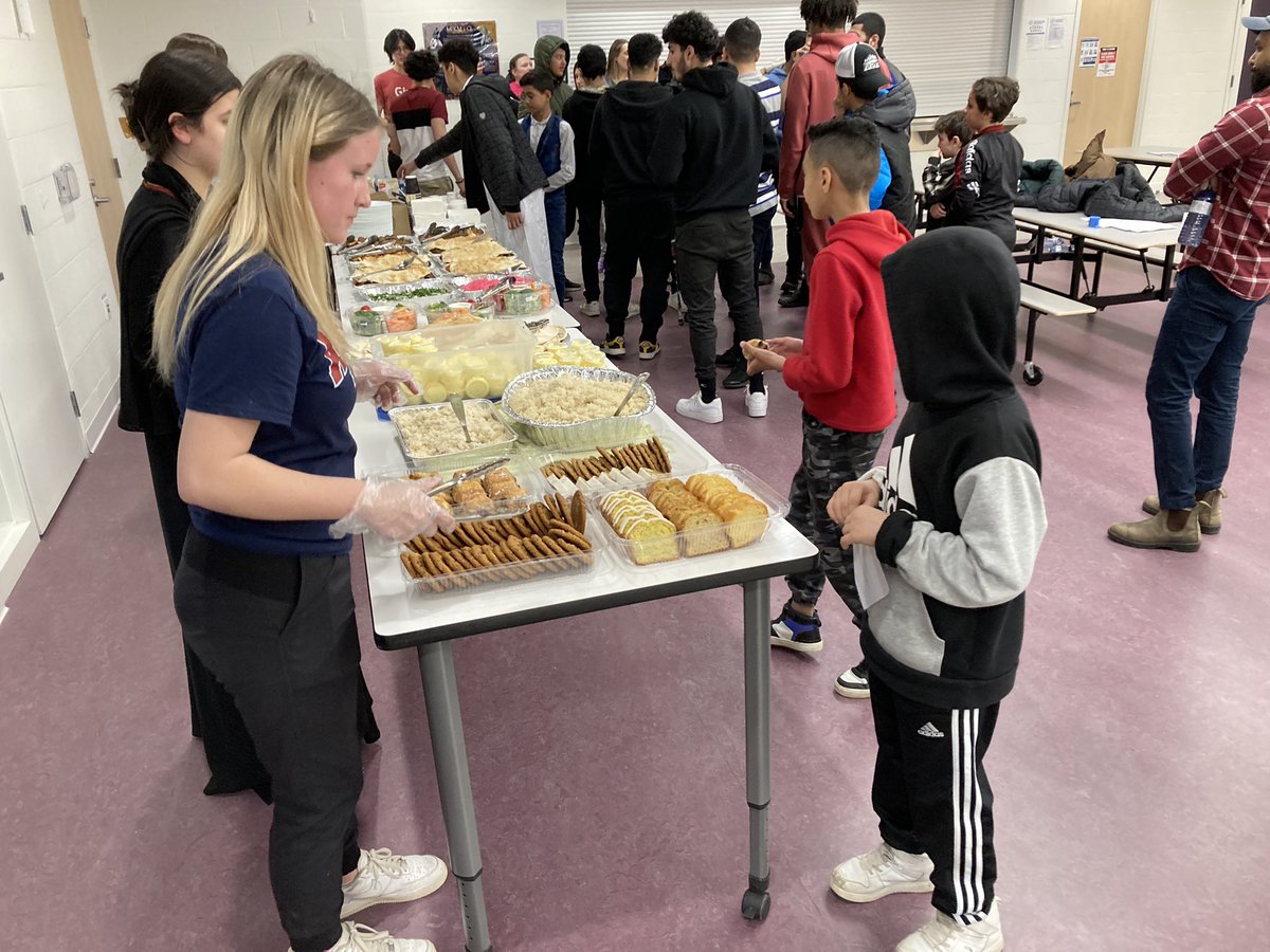 JLIlsleyHS's tweet photo. Ramadan Mubarak! Our first Iftar Celebration Dinner a huge success! Thank you all for coming tonight. #bettertogether @JLIlsleyHS https://t.co/eeti9g3U7J