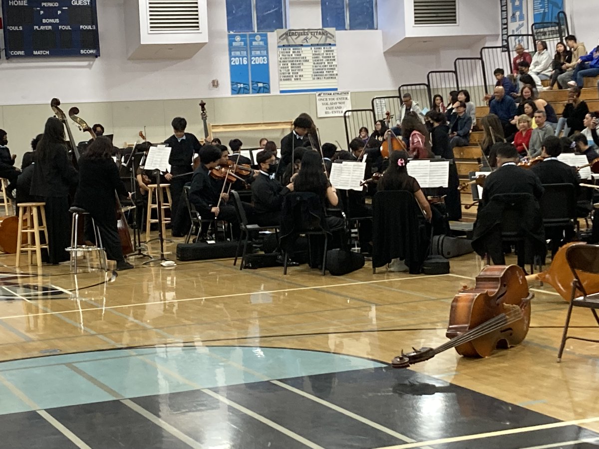 VAPAcoordinator's tweet photo. IMG 4606 https://t.co/9nazER1pFN via @YouTube @WCCUSDLibraries @WCCUSD @WCCUSDPathways @HerculesHigh 
The Hercules Advanced Orchestra shared its award winning performances with an appreciative audience! https://t.co/TkkYhpAsft