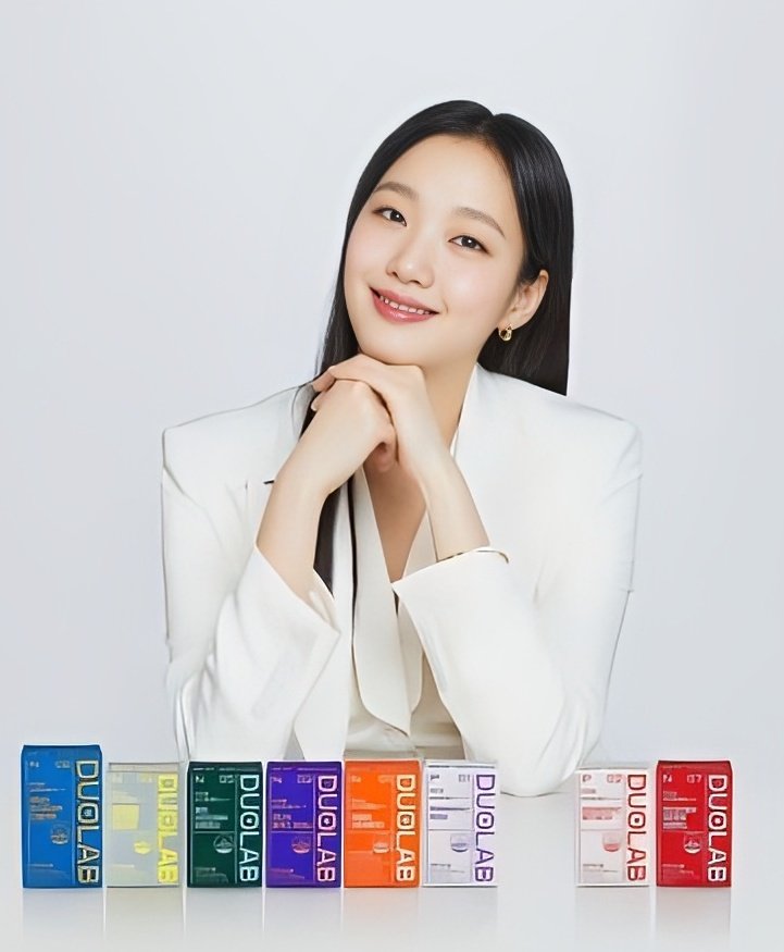 VytaChoi's tweet photo. It's a skincare brand??? 😱
OMOOOO, Ggone are you living Luna Kim from #MidnightMist for real???? https://t.co/3Nc5LQ8L9f