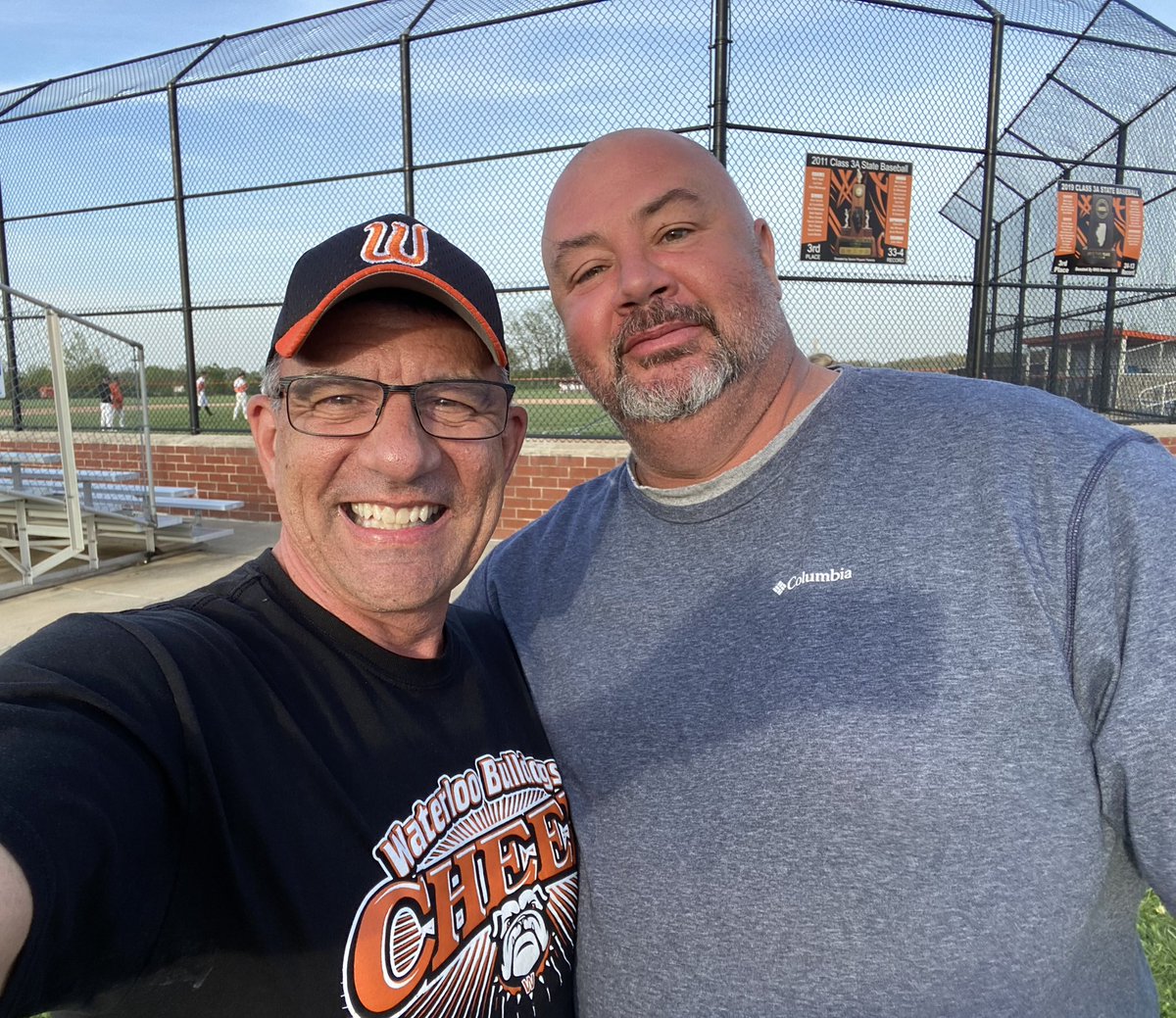 What #WaterlooBulldogs nation and the world has been waiting for! The #DennyD &amp; #JohnnyC selfie has happened! 

<a href="/DennisD92438827/">Dennis Davis</a> <a href="/LynnZdavis/">Lynn ZDavis</a> @EvanDav44 @WCUSD5Athletics <a href="/Football2Whs/">WHS Football</a> <a href="/WHSBulldogBase1/">Waterloo Bulldogs Baseball</a> <a href="/republictimes/">Republic-Times</a> <a href="/WHS_OrangeCrush/">official_orangecrush_whs</a> <a href="/TalkWaterloo/">Waterloo Table Talk</a>