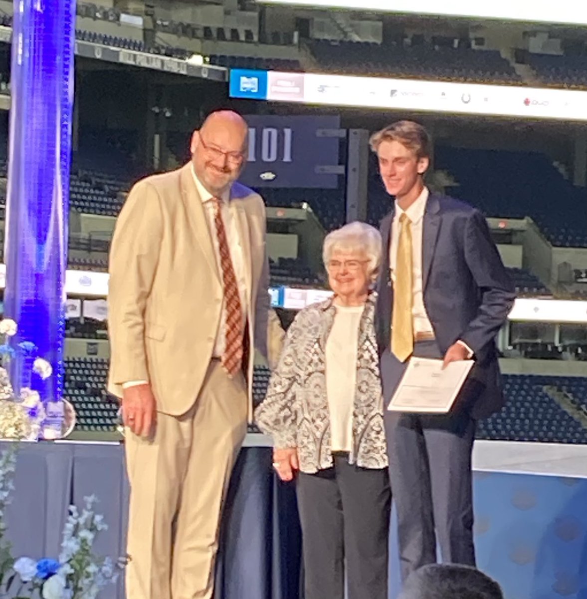 Congrats to LHS Alex Emenhiser who tonight at Lucas Oil Stadium Brady Sports Achievement Awards Ceremony received the IHSAA C. Eugene Cato Scholarship from IHSAA Commissioner Paul Neidig and Lillian Cato.
