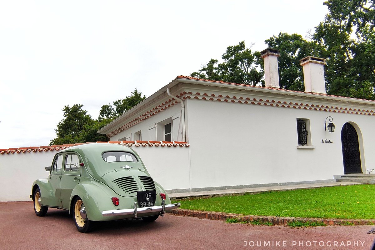 JouMike's tweet photo. Renault 4-4 en Ziburu
#Ciboure #Socoa #Renault44 #frenchcar #classiccar https://t.co/W1WEOY35Pf