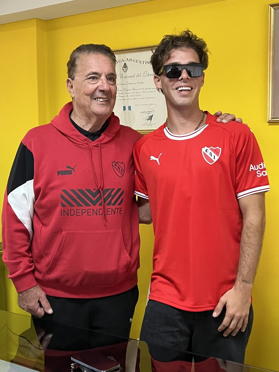 Me está hablando mucha gente pero yo solo escucho a Pepé ♥️💪