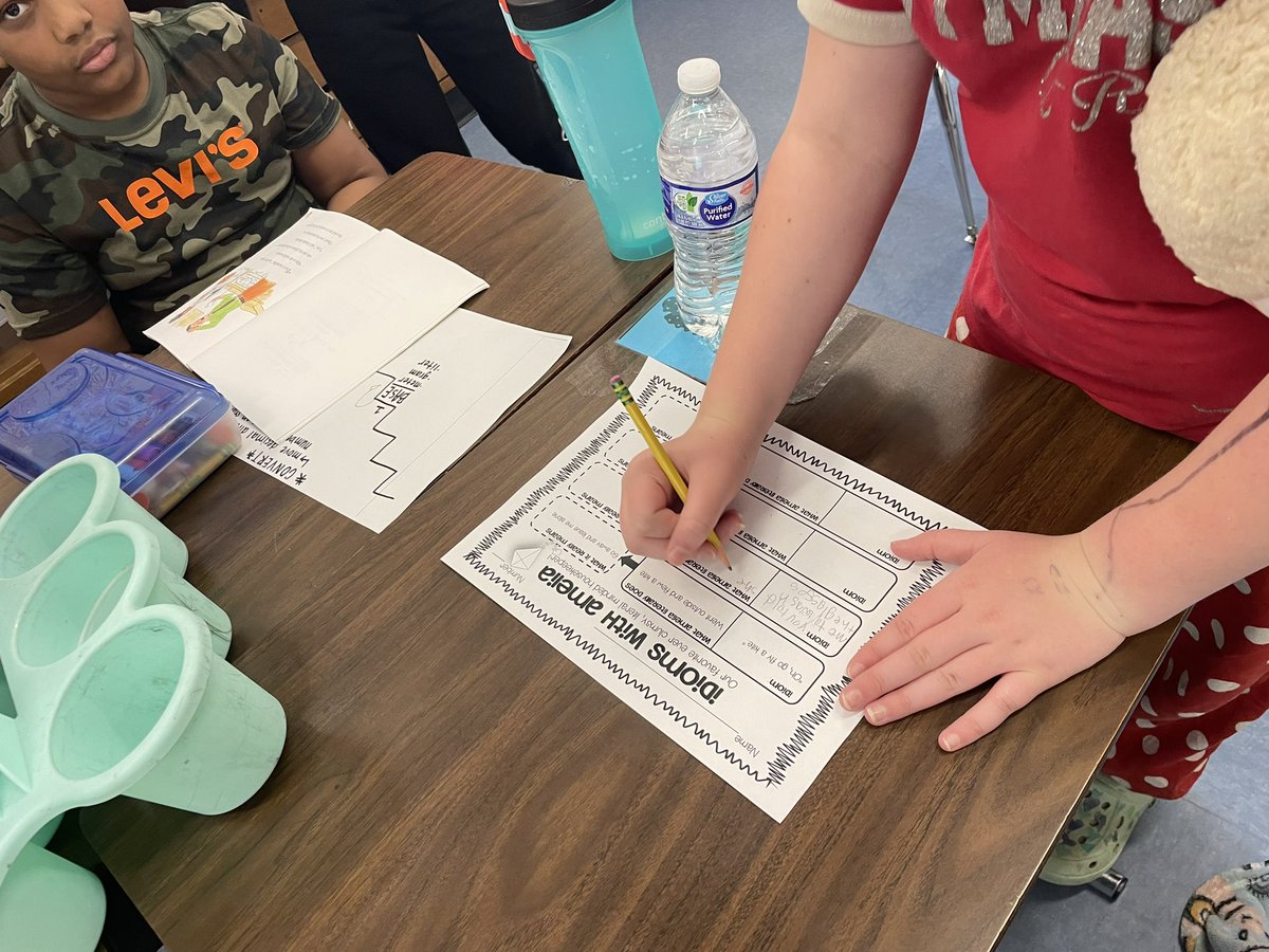 MrsFranklin18's tweet photo. Finding idioms and explaining the difference between their literal and hidden meanings! @rhandrewselem https://t.co/5bXddBRjxT