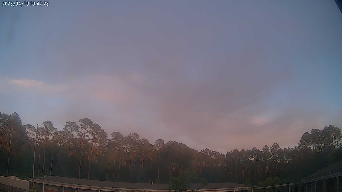 AESWxSTEM's tweet photo. Alachua eSchool at sunset and it's 74.5 F. https://t.co/bhmlAyNfqE
