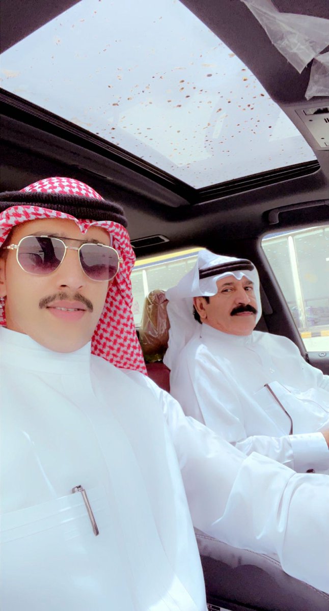 x_6xx8's tweet photo. سيأتي العيد هذا بمشاعر مختلفه بحزن عميق رغم فرحة العيد ، يأتي العيد بدون ابي . قرب العيد وانت ف احضان قبرك و في ذاكرتي وجهك الباسم و نبرة صوتك ورائحتك ،رحمك الله يا فقيدي رحمه تجيرك من النار و تدخلك الجنة، كل عام و قبركِ بنعيم https://t.co/msixtoUAgk
