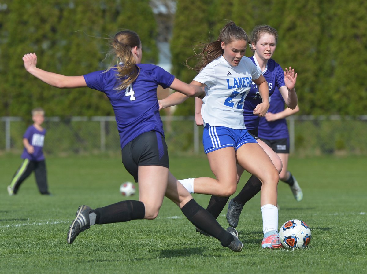 HPDonCampbell's tweet photo. Our Lady of the Lake defeats Michigan Lutheran 4-3 during Wednesday's game at Michigan Lutheran High School. https://t.co/F4DjLSDL9o