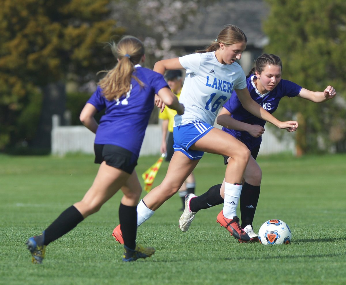 HPDonCampbell's tweet photo. Our Lady of the Lake defeats Michigan Lutheran 4-3 during Wednesday's game at Michigan Lutheran High School. https://t.co/F4DjLSDL9o