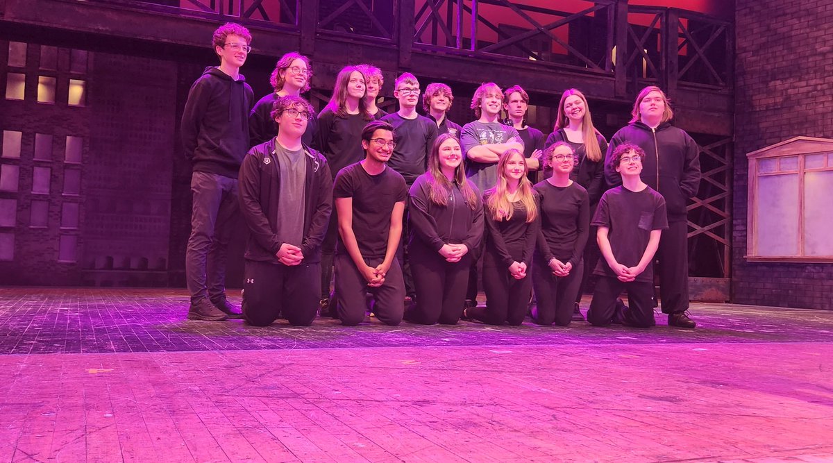 SEHS Performing Arts tweet media