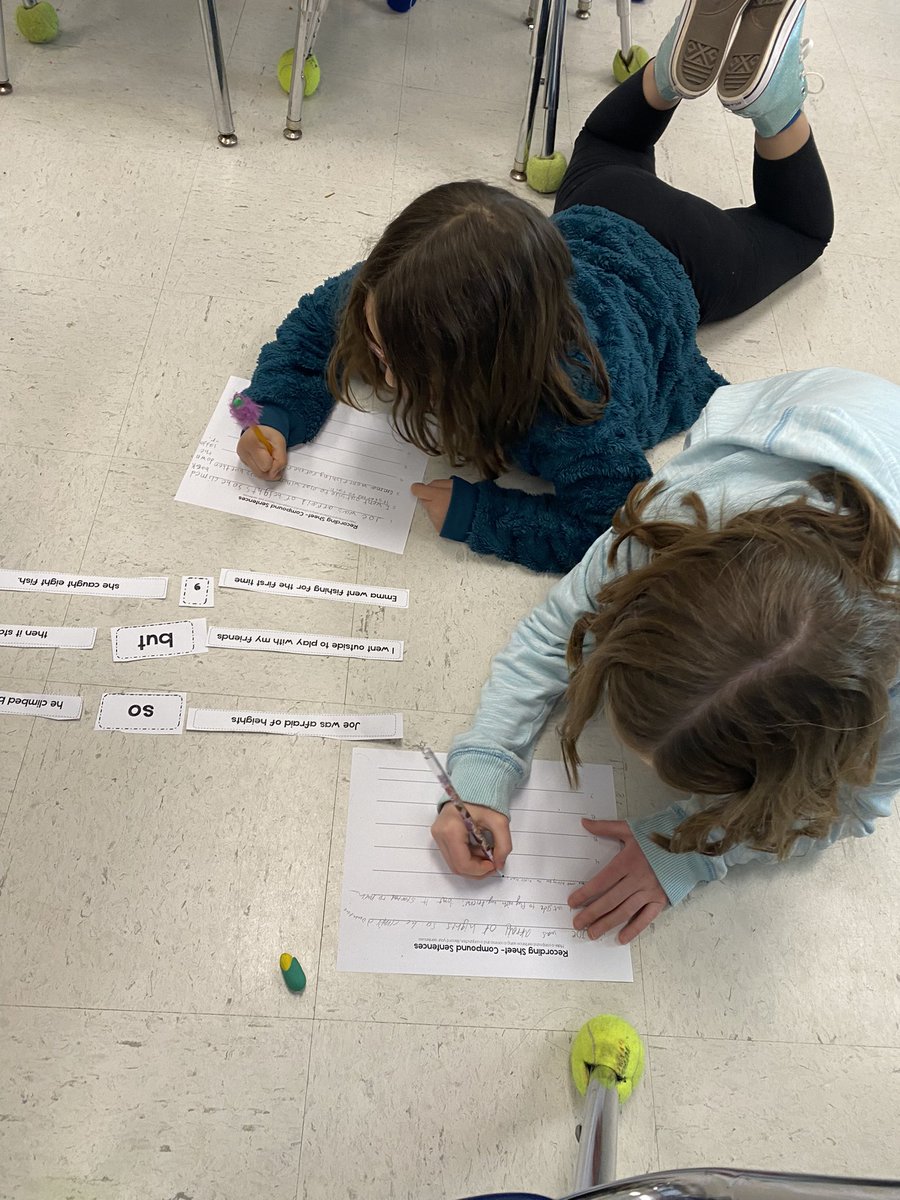 MrsJackopsic's tweet photo. We learned about clauses and conjunctions today! We combined 2 clauses, added commas and conjunctions, and made some complex sentences. #tryingtomakegrammarengaging
#conjunctionjunction
@WindyWhales https://t.co/3GwqHAre3t