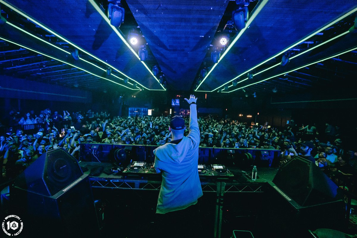academy__la's tweet photo. We are now part of hard dance history as @djtheprophet played his final show in LA for @bassconmassive last Friday. 🙌 Thanks @kreation_music, @cgk_chigukom, @djdeathcode, &amp; @djdecibela for the support!🤝All photos are up on FB → https://t.co/hNYCLLtepo

📸 @stevenGvisuals https://t.co/77ZPLJFujo