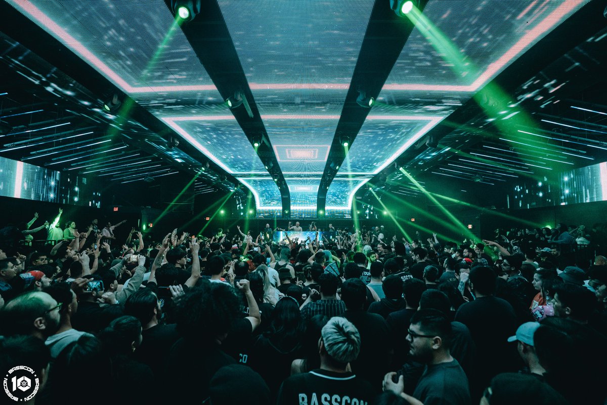 academy__la's tweet photo. We are now part of hard dance history as @djtheprophet played his final show in LA for @bassconmassive last Friday. 🙌 Thanks @kreation_music, @cgk_chigukom, @djdeathcode, &amp; @djdecibela for the support!🤝All photos are up on FB → https://t.co/hNYCLLtepo

📸 @stevenGvisuals https://t.co/77ZPLJFujo