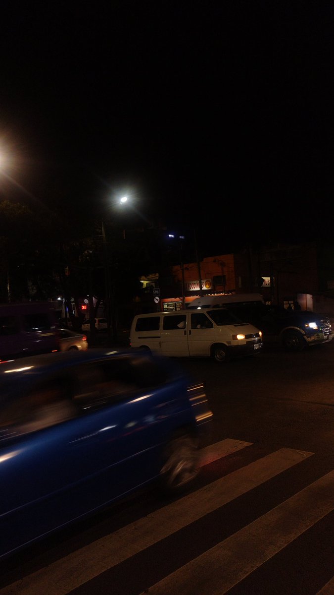 JesusMo57692034's tweet photo. Buenas noches para reportar semáforo apagados en Calle 39 y Av. Ermita colonia Santa Cruz meyehualco Iztapalapa @Alc_Iztapalapa @vozdeiztapalapa @locatel_mx @LaSEMOVI @UCS_GCDMX @OVIALCDMX @cdmx_ssc https://t.co/SQY1WORxRh