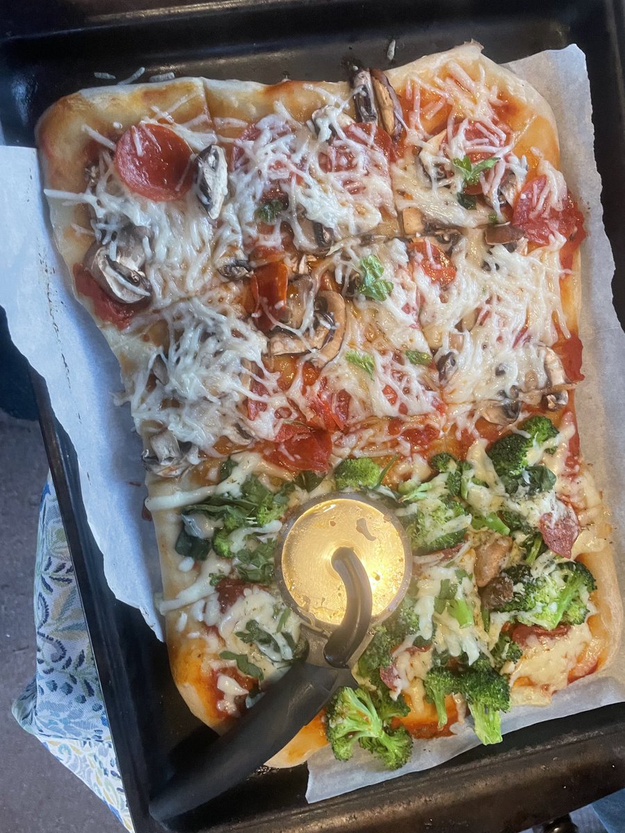 Made some homemade pizza! 🍕😍