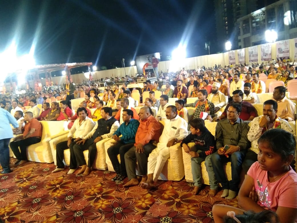 __rajasahab's tweet photo. मां दुर्गा जी के दर्शन करते हुऐ हिन्दू जागरण सभा के राष्ट्रीय अध्यक्ष कुंवर सुनील मणि सिंह राजा साहब जी https://t.co/bxFVd1Toot