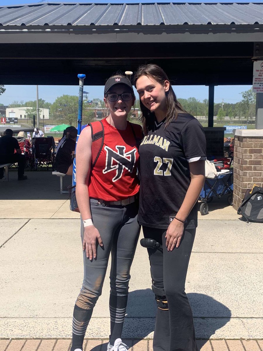 Got to meet one of my future teammates the other day! ❤️💙<a href="/coachangelbrown/">Angel Brown</a> <a href="/EmmaClairewils2/">ECWilson_27</a>