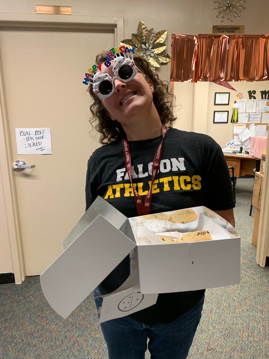 Happy Birthday to Meggan Partain, our  Krueger academic Dean!!! 💛🖤 We loved celebrating you on campus today!! Hope you have a fantastic birthday!🎂 <a href="/KMSAcademics/">Krueger Academics</a> @KMS_History <a href="/KMSSci/">Krueger Science Dept</a> <a href="/KruegerMS_Math/">Krueger Math Team</a> @PRINCIPALRUBIO <a href="/KruegerMSOrch/">KMSOrchestra</a> <a href="/kruegermsband/">KMS Band</a>
