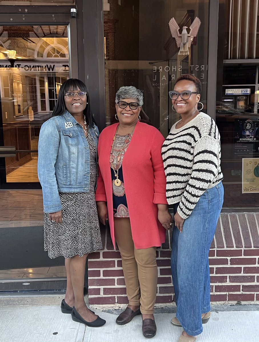 swdelta7's tweet photo. These ladies are ❤️❤️❤️.  Meeting this afternoon as we plan for what’s next for Black Excellence Community Fund.  #BECF https://t.co/biAVUUtlsX